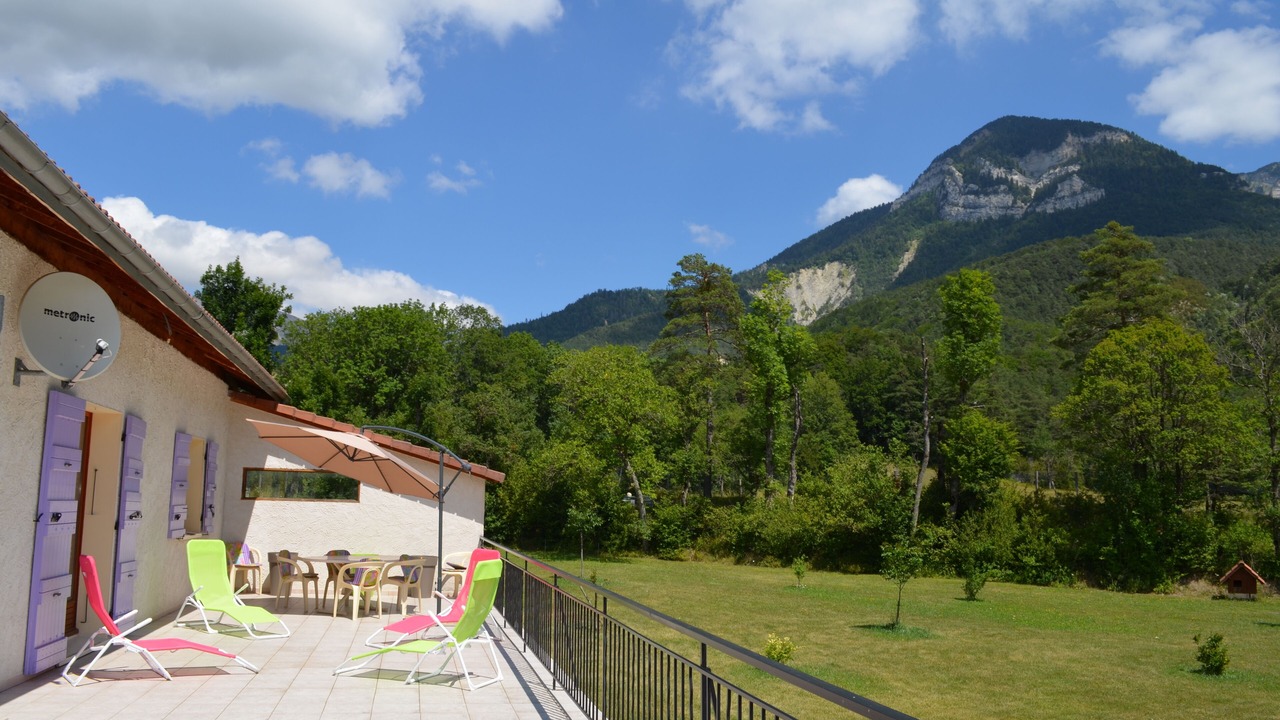 Photo of Patio Balcony in Saint-Julien-en-Beauchene
