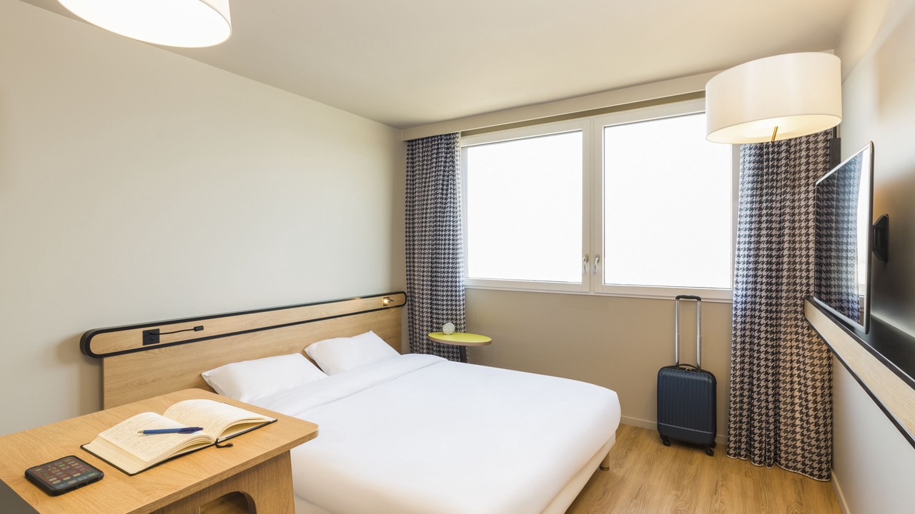 Photo of Bedroom in Palaiseau
