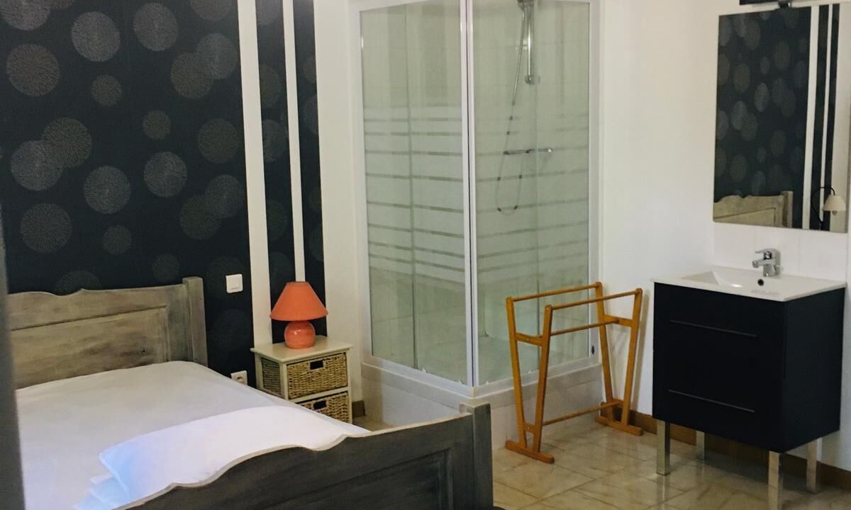 Photo of Bedroom in Mormoiron