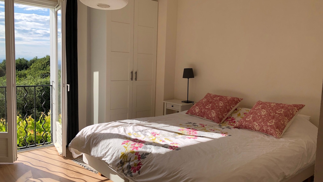 Photo of Bedroom in Malemort-du-Comtat