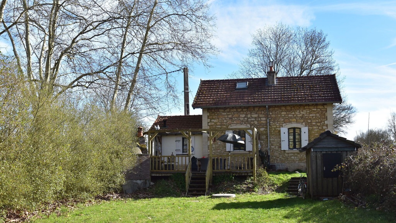 Photo of Outdoor in Montaron