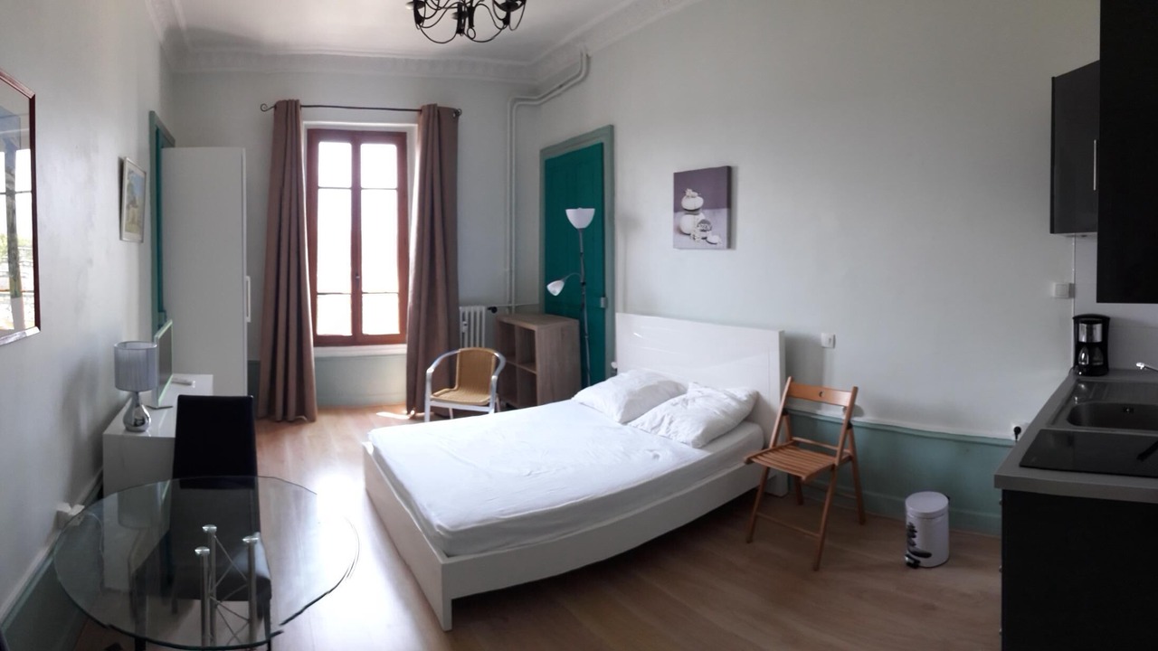 Photo of Bedroom in Aix-les-Bains City Center