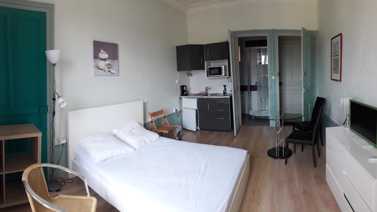 Photo of Bedroom in Aix-les-Bains City Center