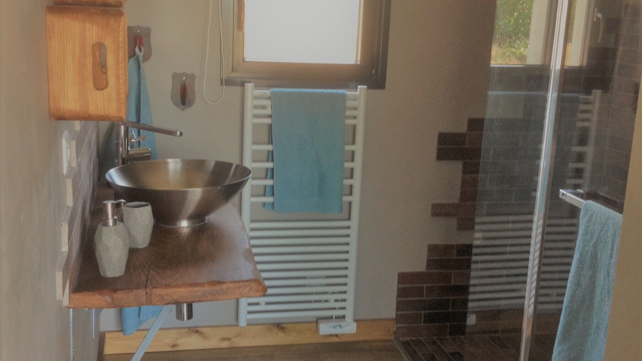 Photo of Bathroom in Dampierre