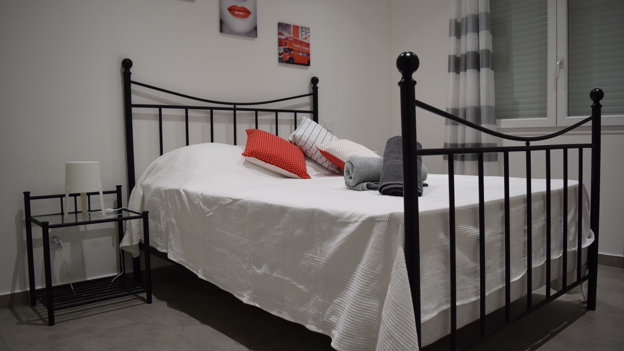 Photo of Bedroom in Pierrelongue