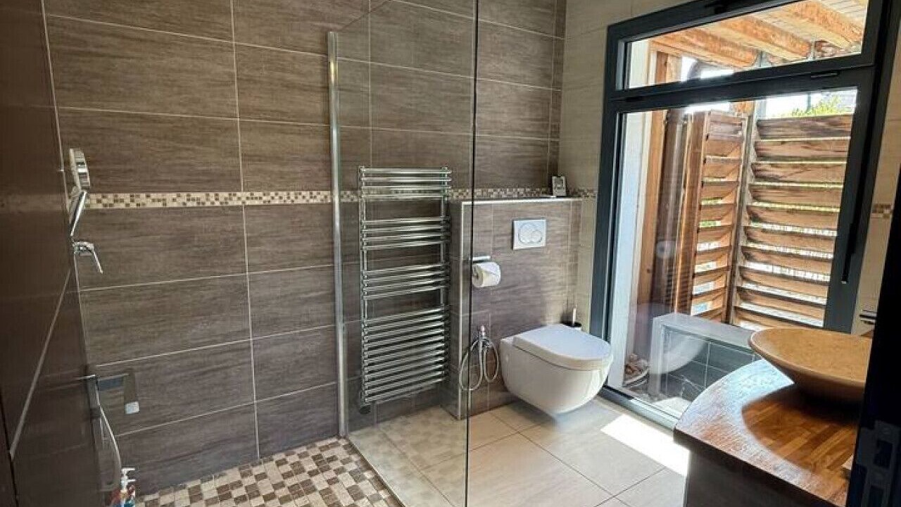 Photo of Bathroom in Veigy-Foncenex