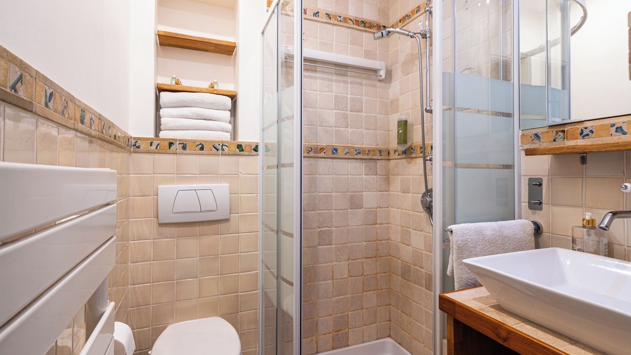 Photo of Bathroom in Les Iles