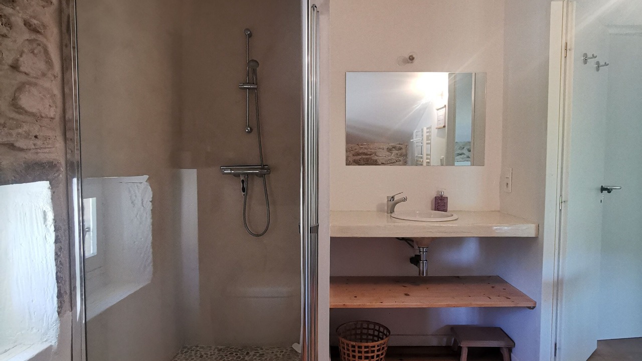 Photo of Bathroom in Grignan