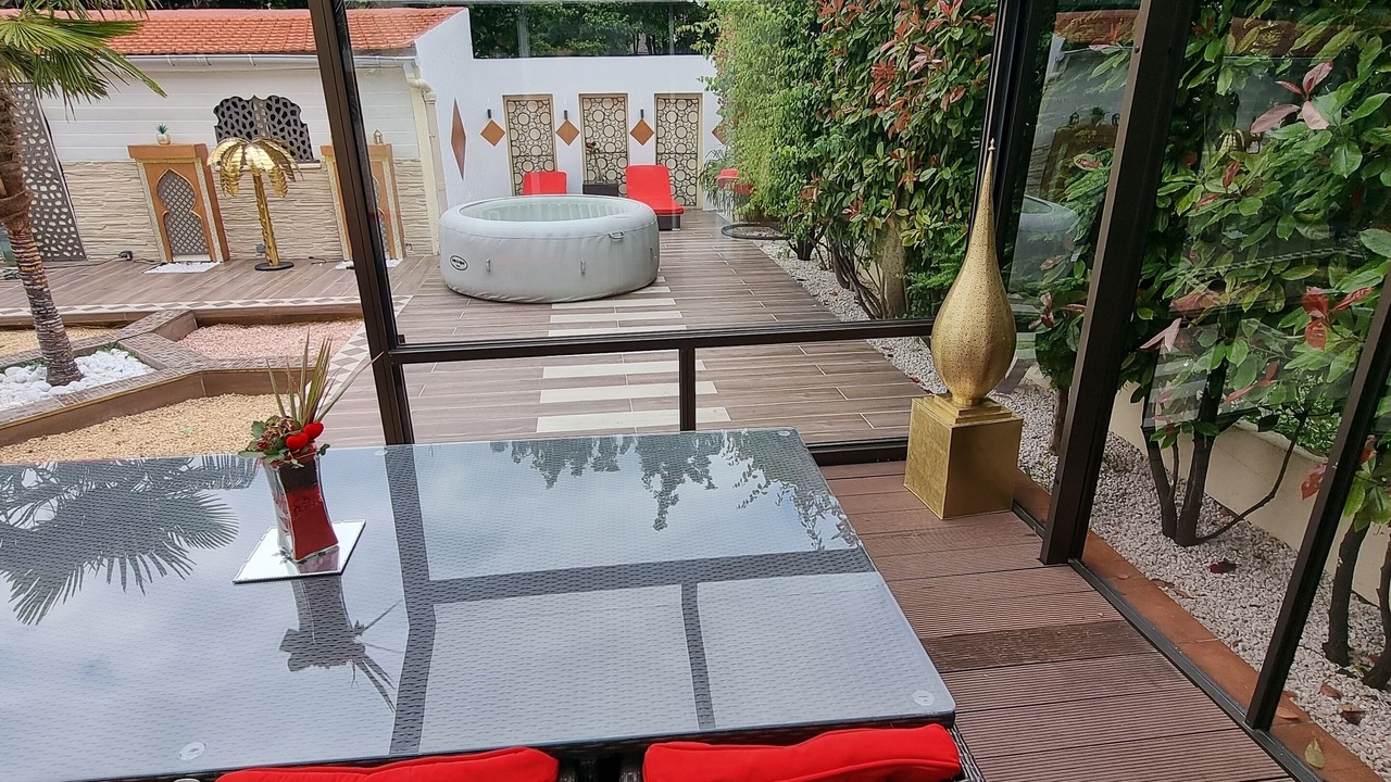 Photo of Patio Balcony in Paray-Vieille-Poste