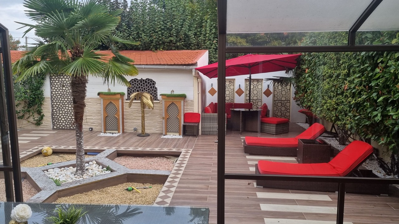 Photo of Patio Balcony in Paray-Vieille-Poste