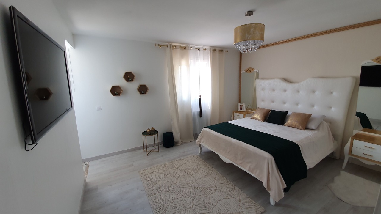Photo of Bedroom in Paray-Vieille-Poste