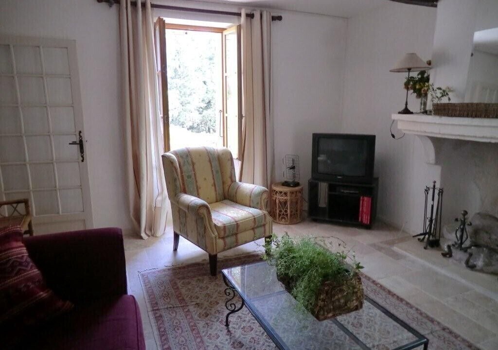 Photo of Bedroom in Mormoiron