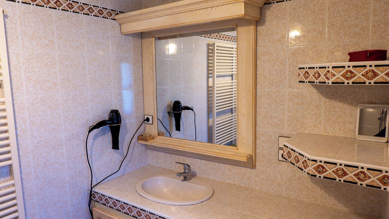 Photo of Bathroom in Sainte-Eulalie-d'Olt