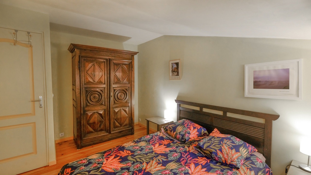 Photo of Bedroom in Manglieu