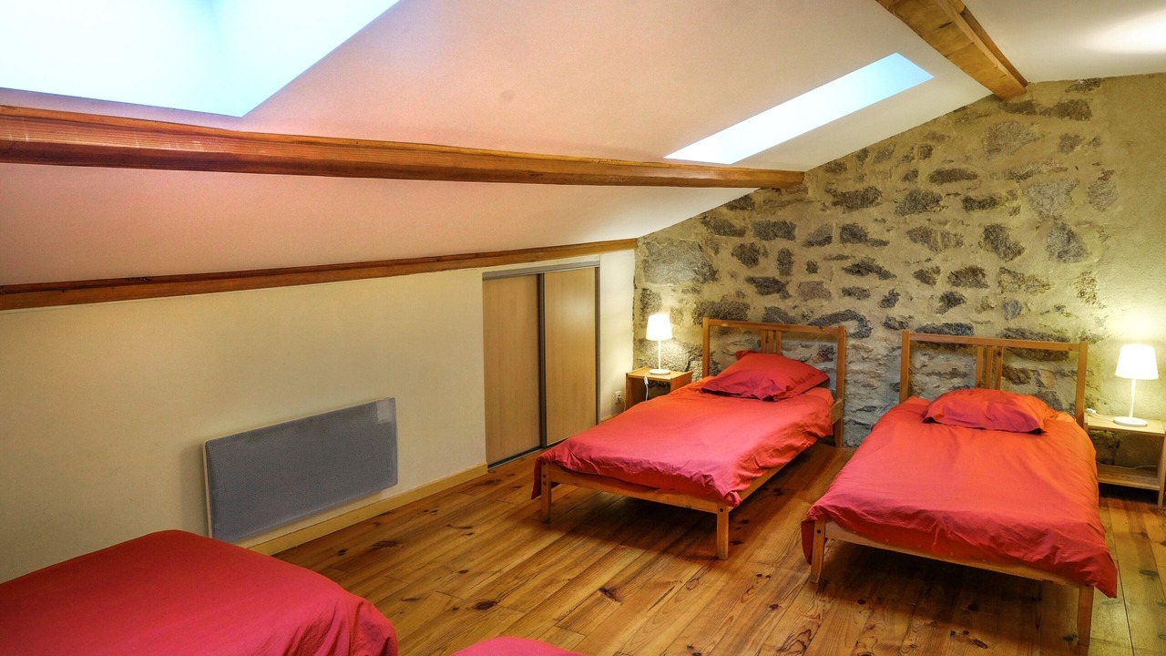 Photo of Bedroom in Manglieu