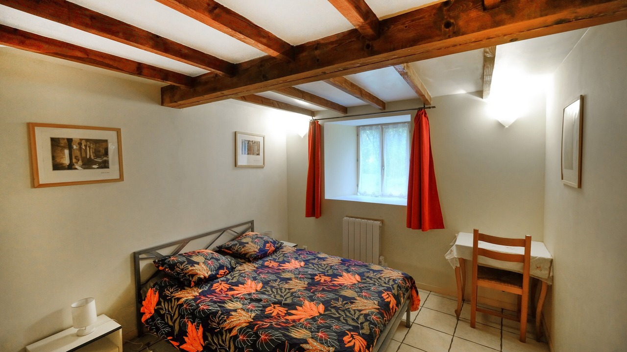 Photo of Bedroom in Manglieu