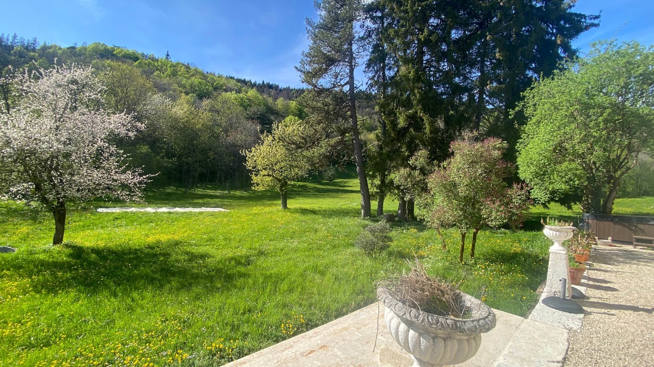 Photo of Outdoor in Montanges