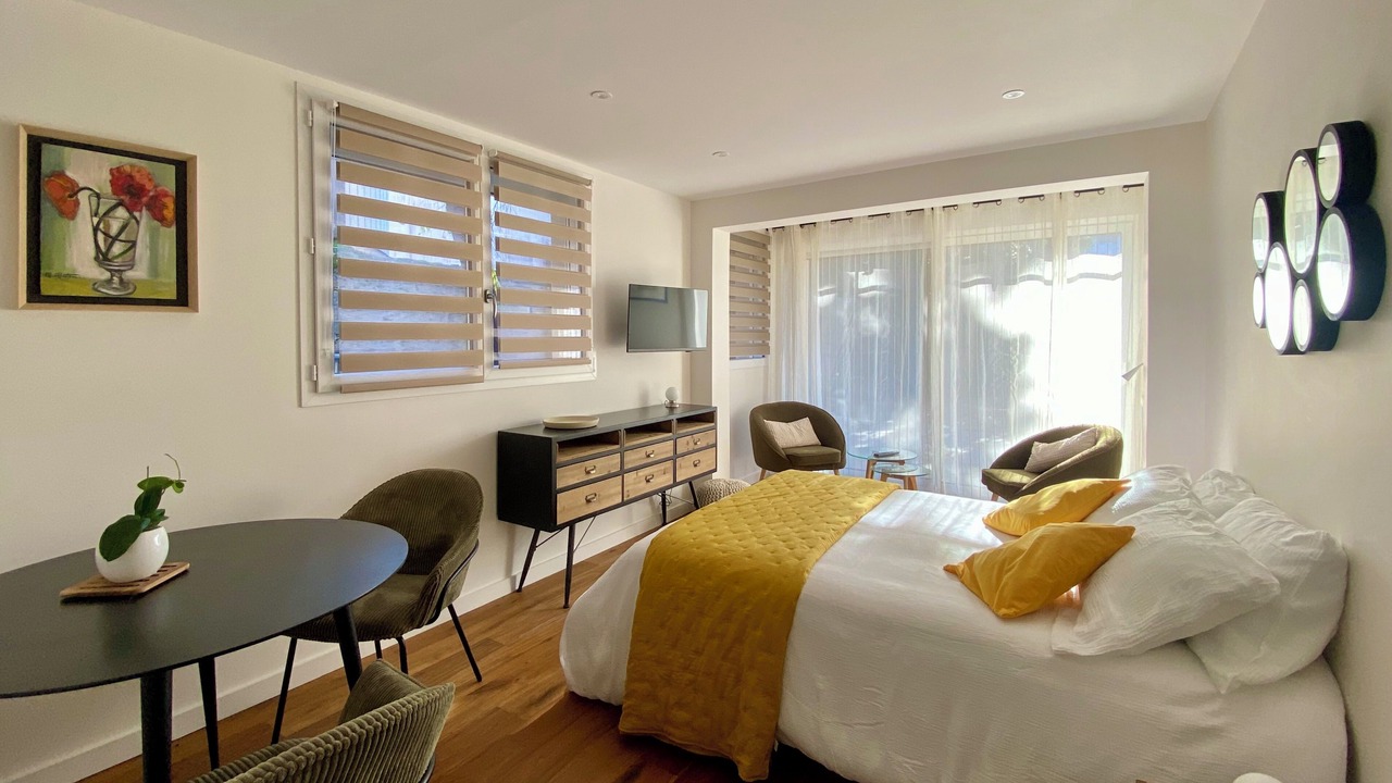 Photo of Bedroom in Lons-le-Saunier