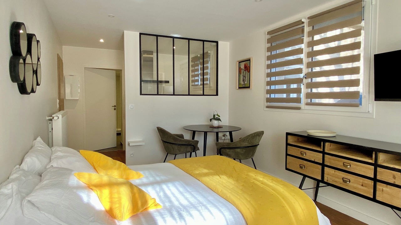Photo of Bedroom in Lons-le-Saunier
