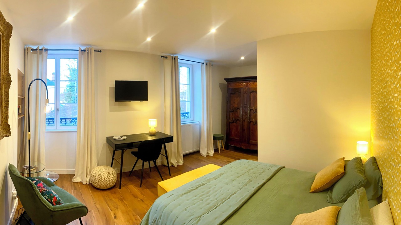 Photo of Bedroom in Lons-le-Saunier
