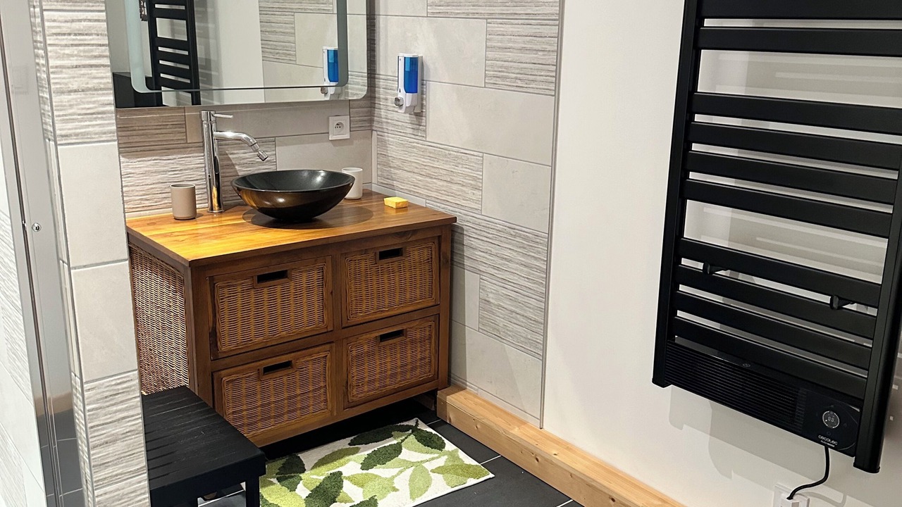 Photo of Bathroom in Cousance