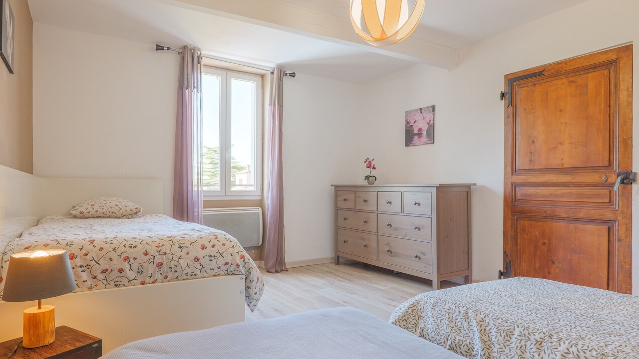 Photo of Bedroom in Saint-Paul-Trois-Chateaux