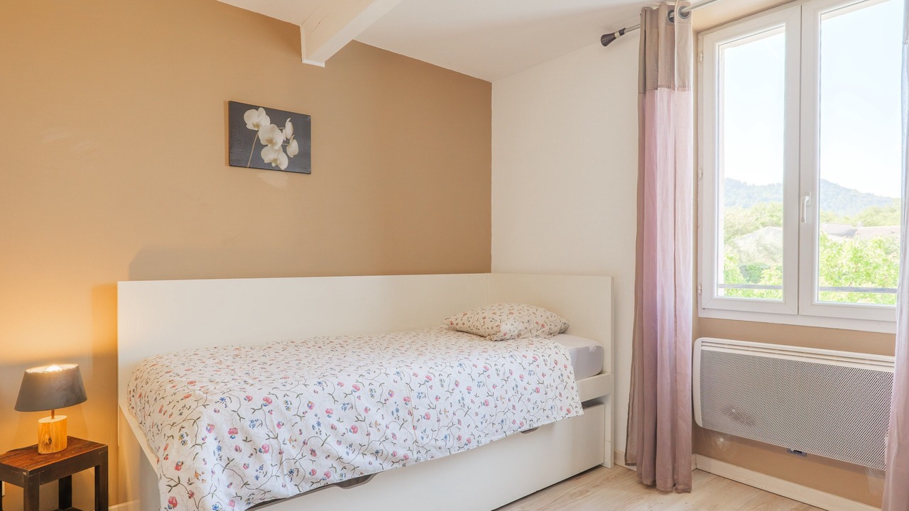 Photo of Bedroom in Saint-Paul-Trois-Chateaux