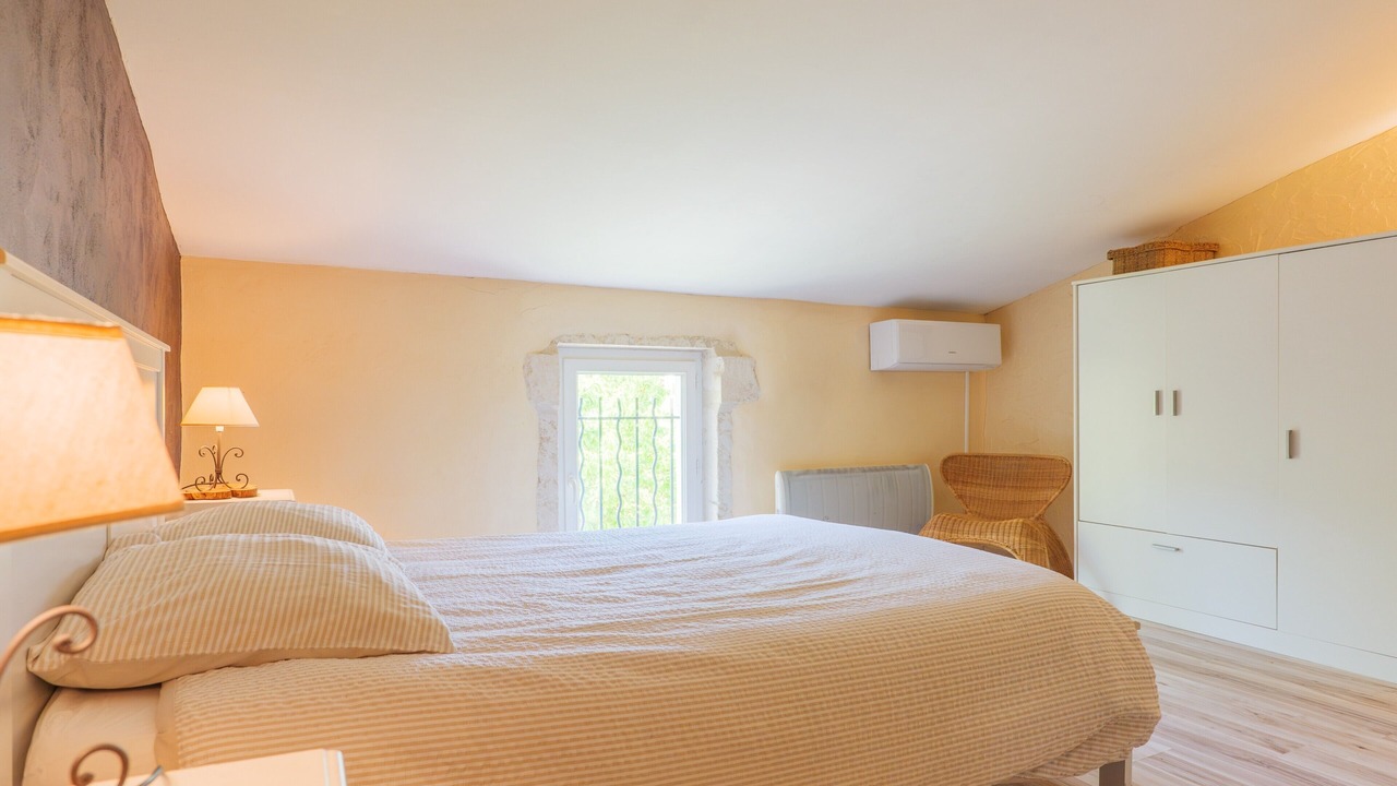 Photo of Bedroom in Saint-Paul-Trois-Chateaux