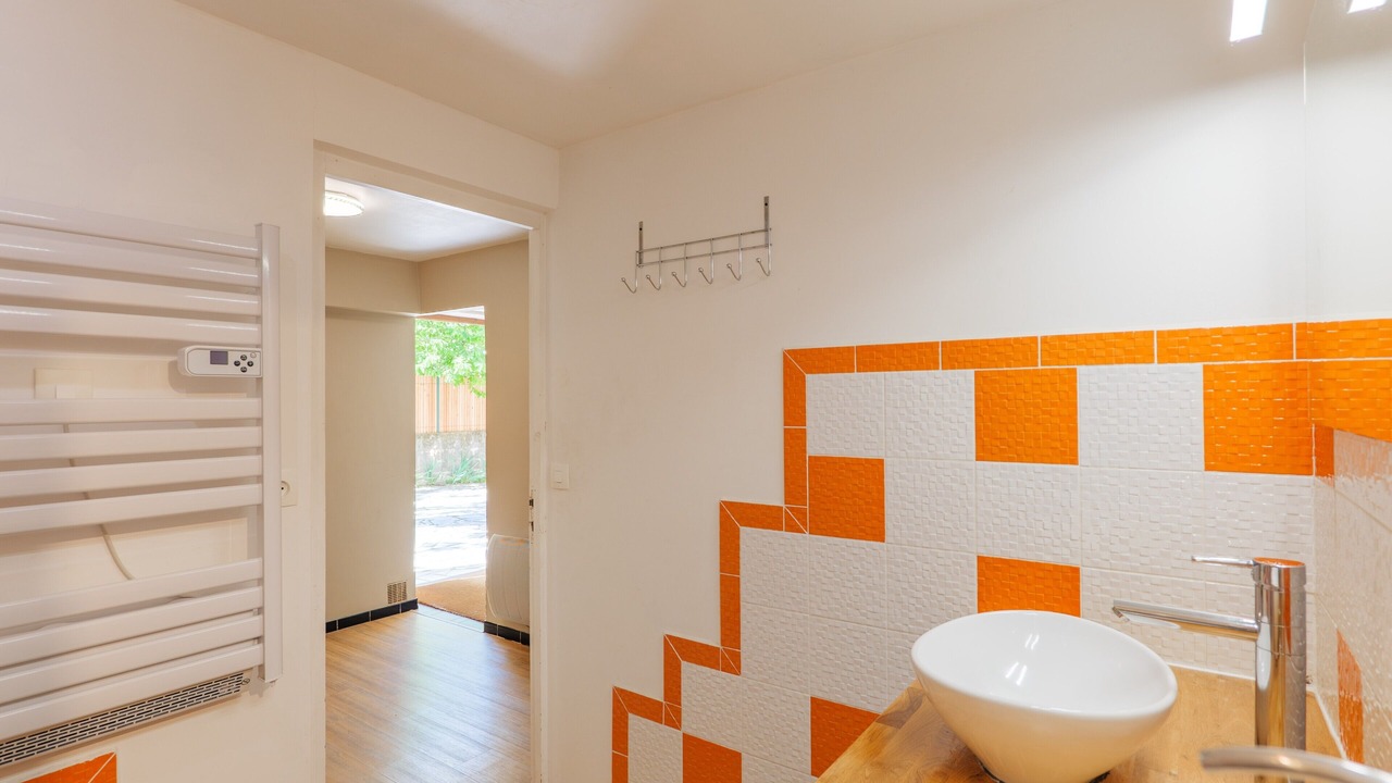 Photo of Bathroom in Saint-Paul-Trois-Chateaux