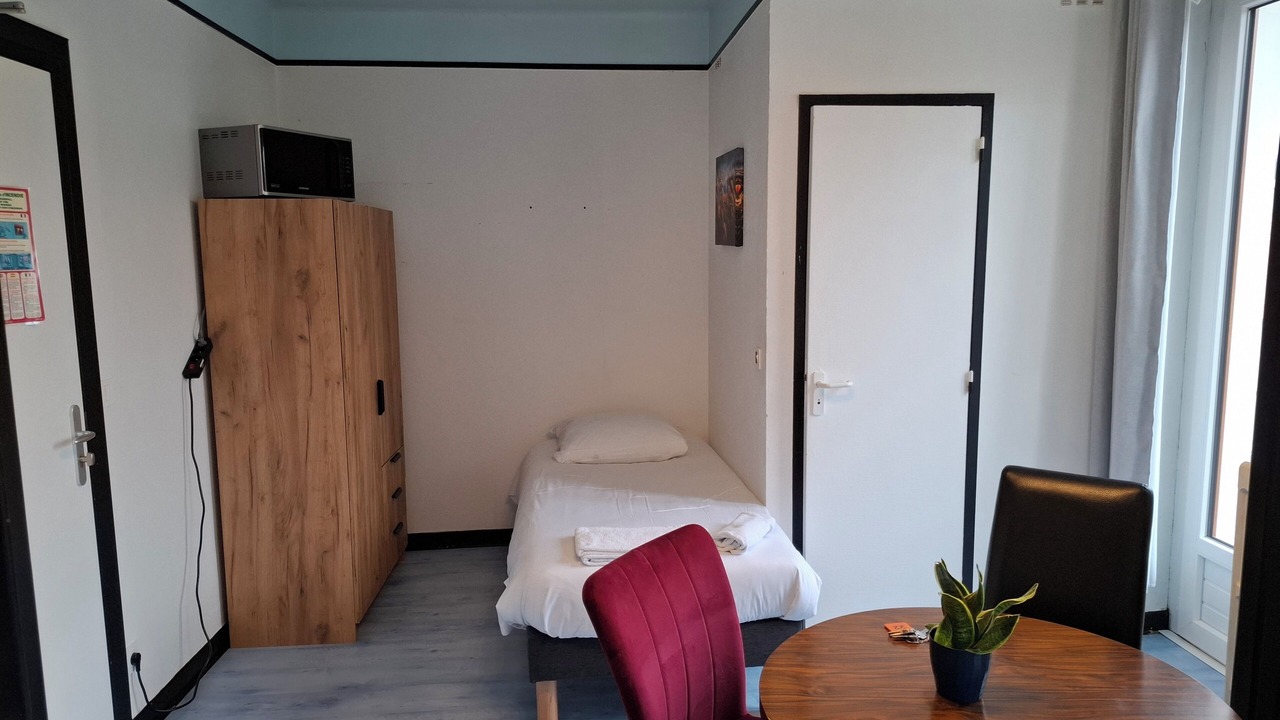 Photo of Bedroom in Lully