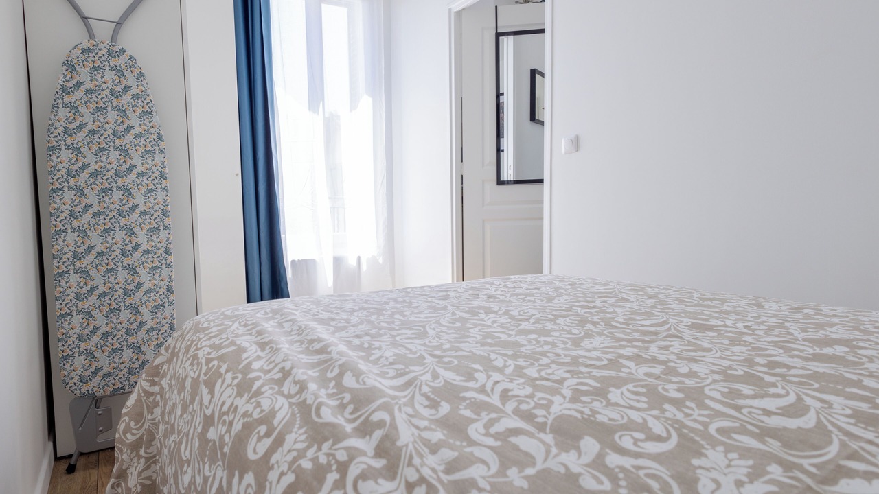 Photo of Bedroom in Orly