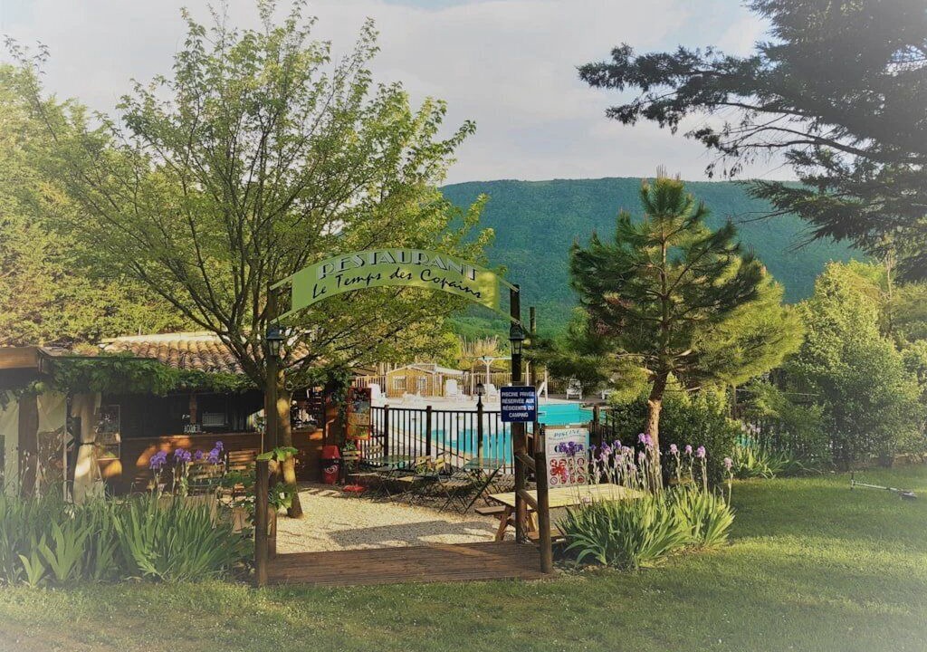 Photo of Others in Vesc