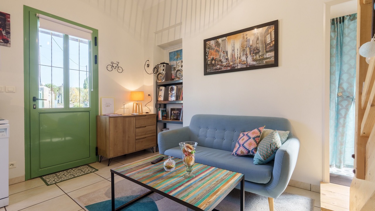 Photo of Livingroom in Gourgeon