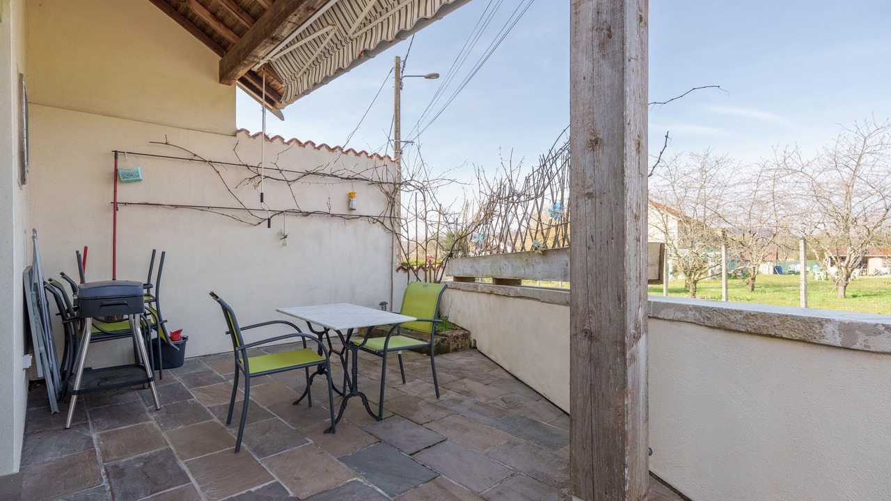 Photo of Outdoor in Gourgeon
