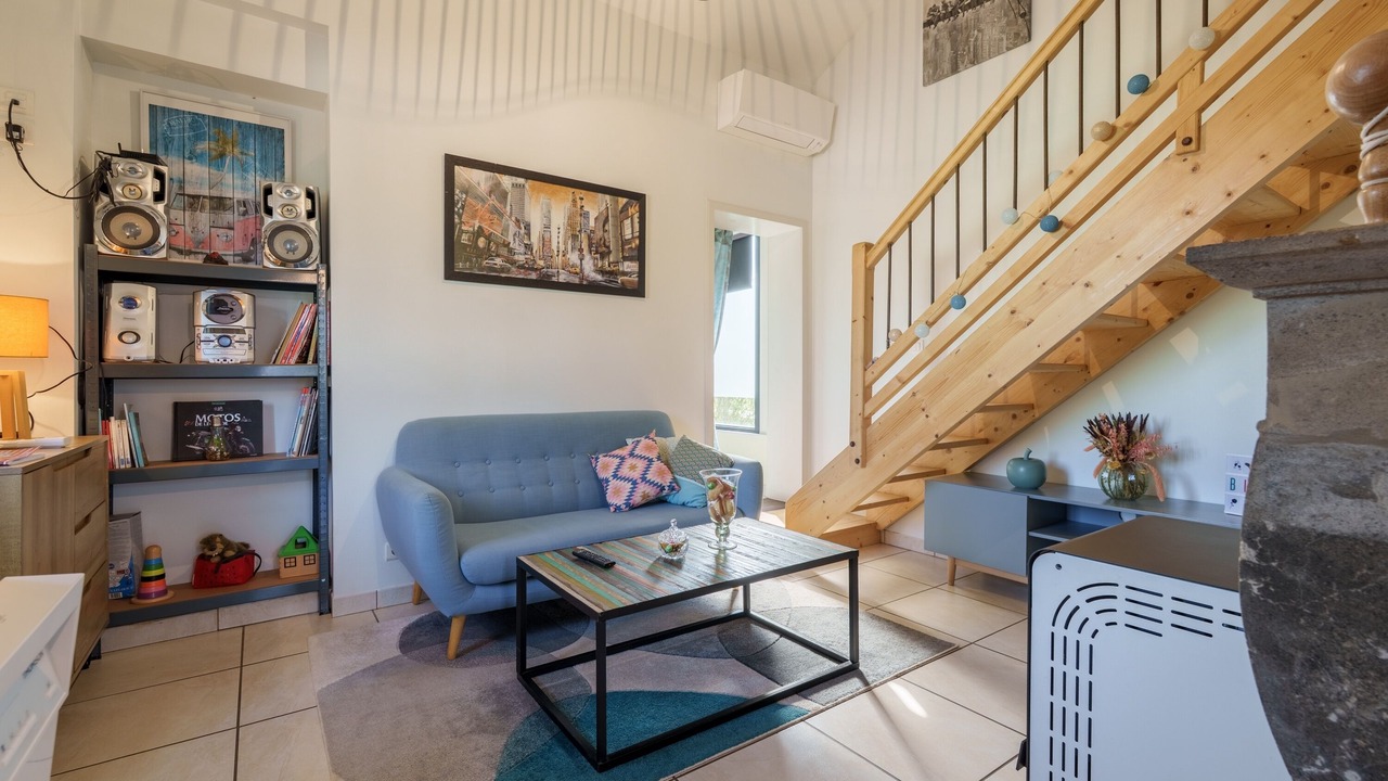 Photo of Livingroom in Gourgeon