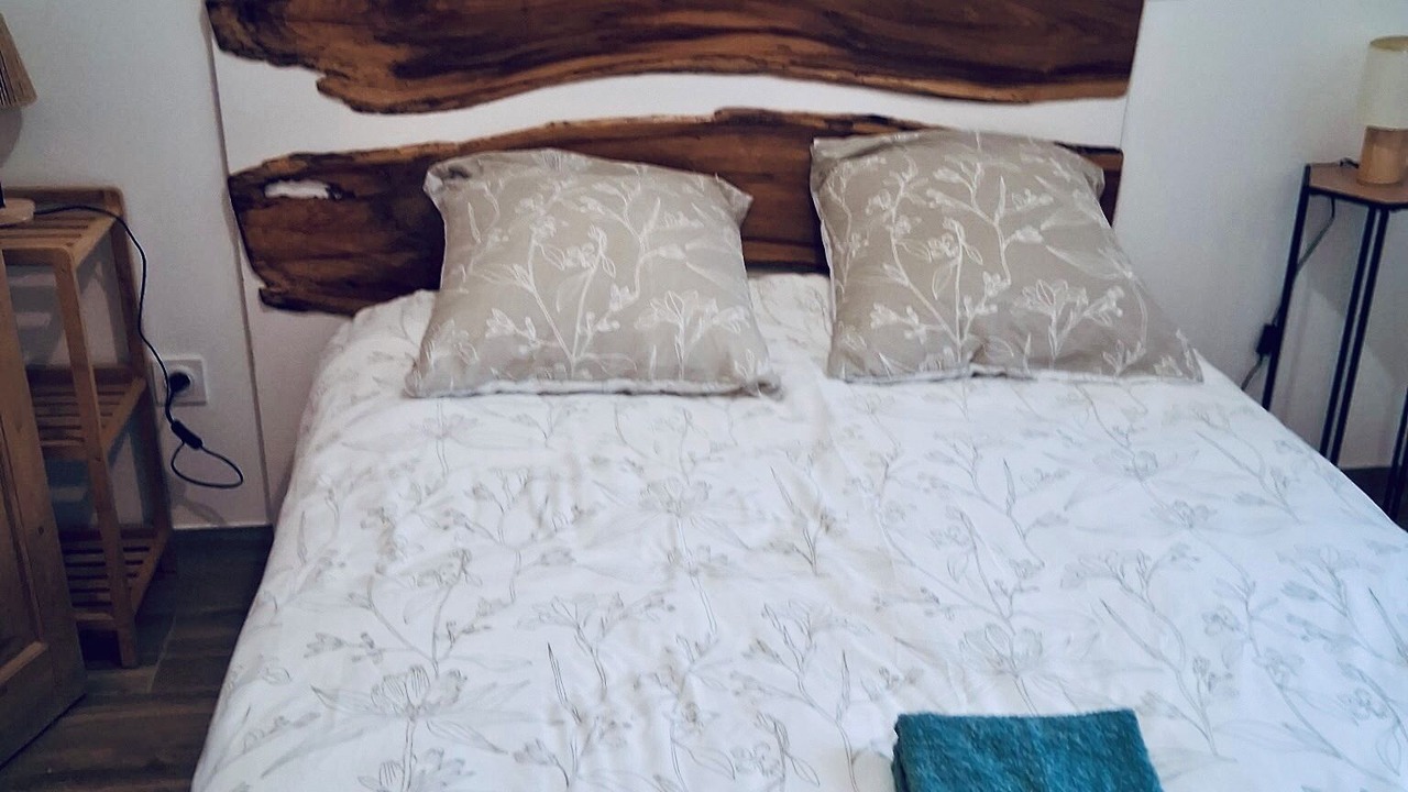Photo of Bedroom in Eygluy-Escoulin
