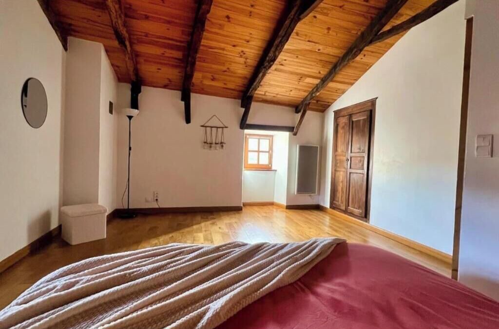 Photo of Bedroom in Vesseaux