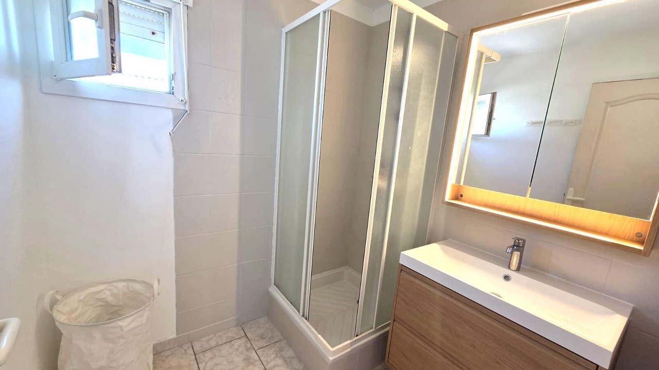 Photo of Bathroom in Gruissan Plage