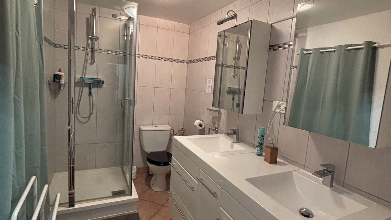 Photo of Bathroom in Thionne