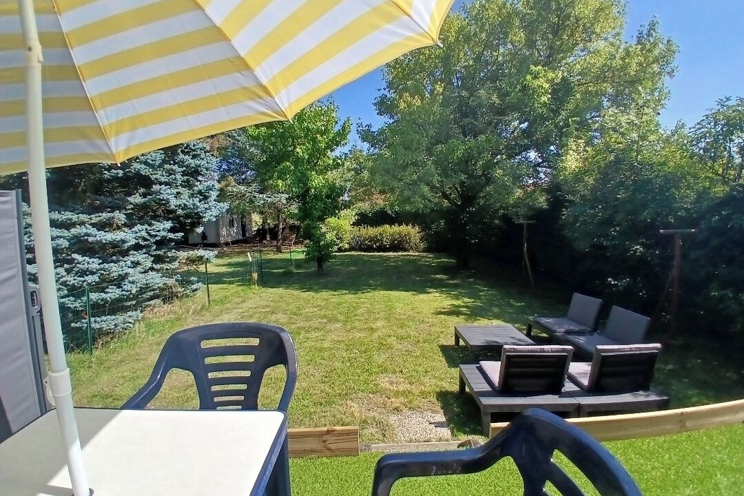 Photo of Patio Balcony in Biecourt