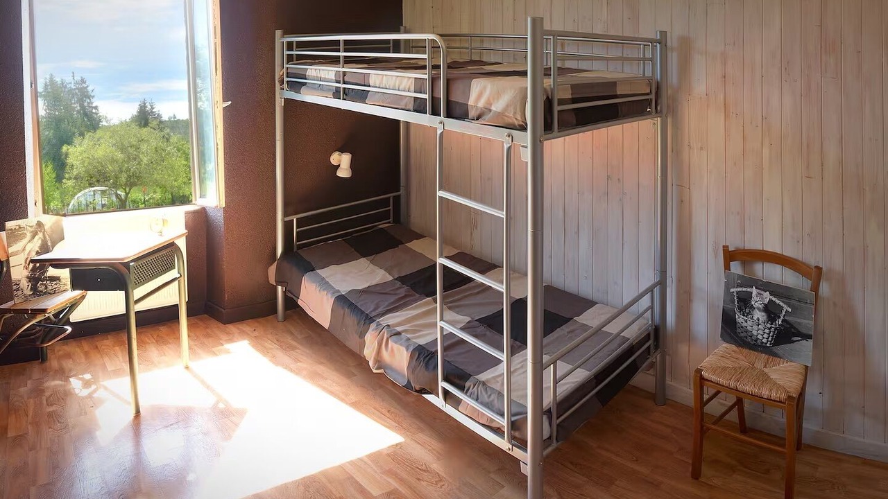 Photo of Bedroom in Graye-et-Charnay