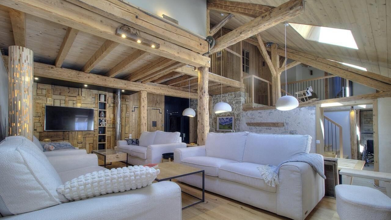 Photo of Livingroom in Chezery Forens