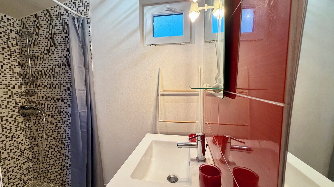Photo of Bathroom in Tournon-sur-Rhone