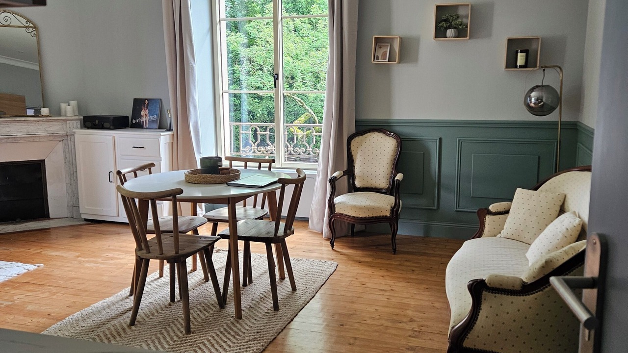 Photo of Livingroom in Mont-sous-Vaudrey