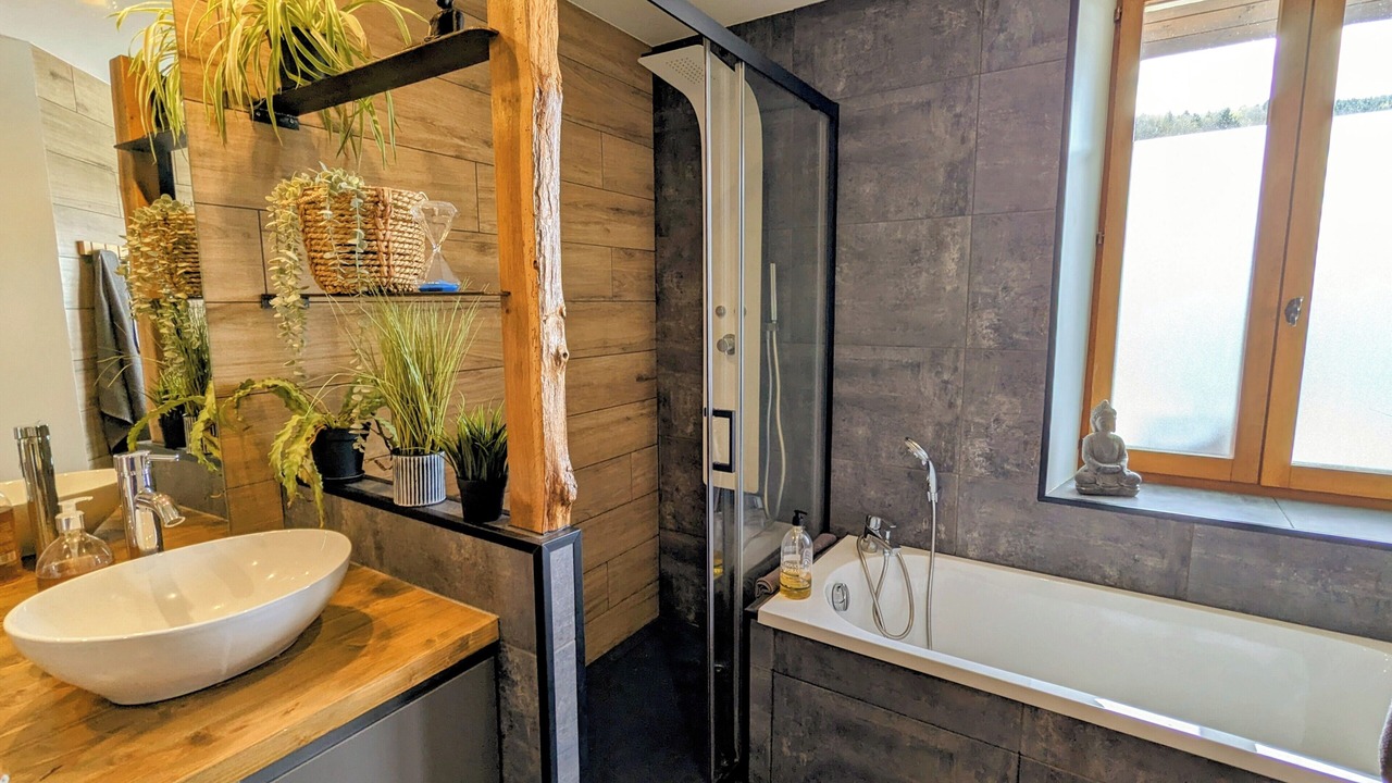 Photo of Bathroom in Toiny