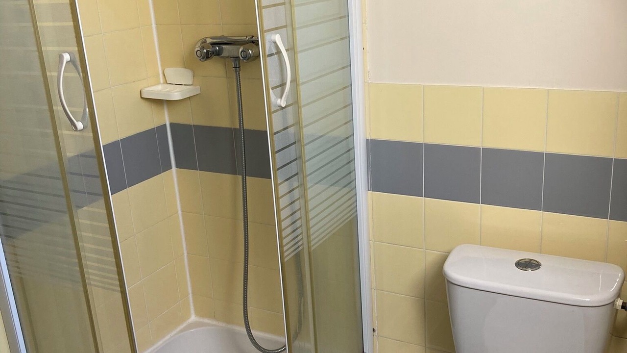 Photo of Bathroom in Castelnau-de-Mandailles