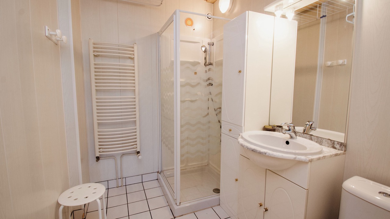 Photo of Bathroom in Les Hopitaux-Vieux