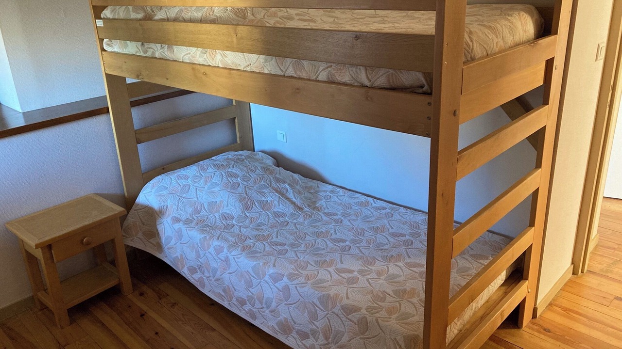Photo of Bedroom in Castelnau-de-Mandailles