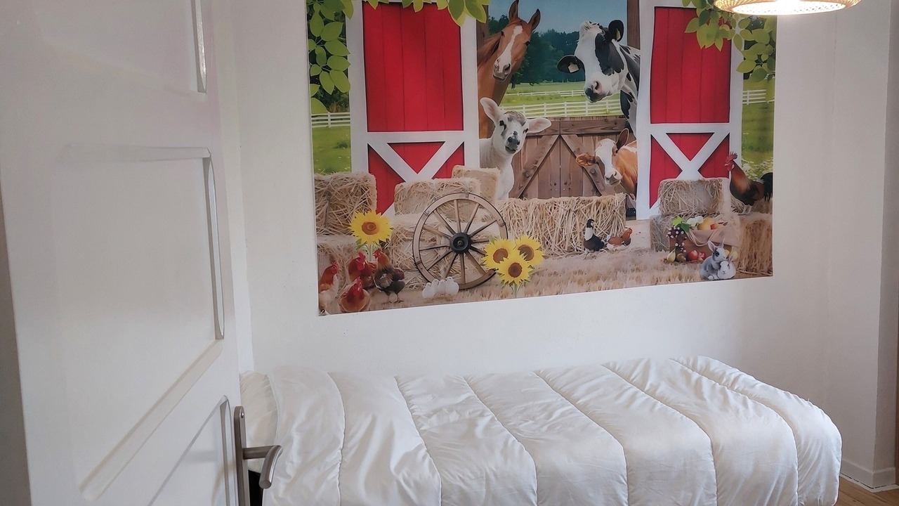 Photo of Bedroom in Saint-Julien-Labrousse