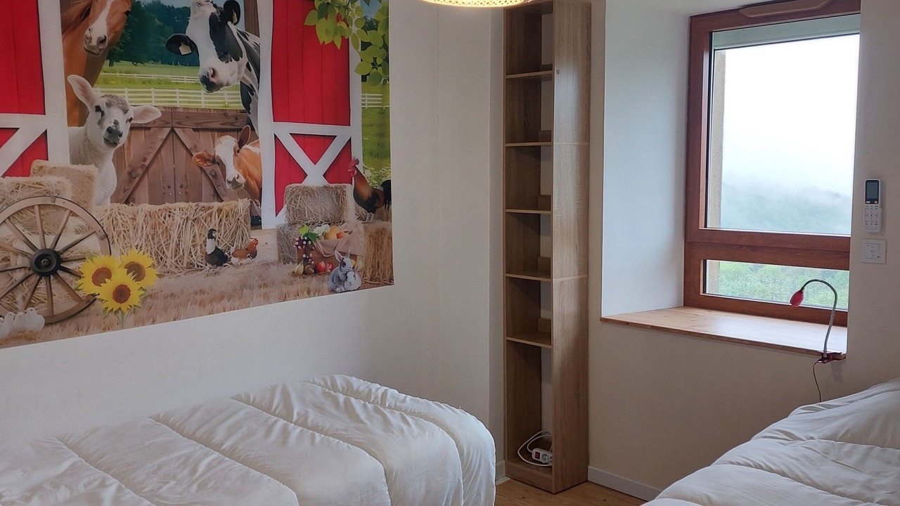 Photo of Bedroom in Saint-Julien-Labrousse